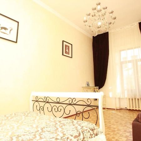 Apartmens Near Opera House Apartment Одеса Екстериор снимка